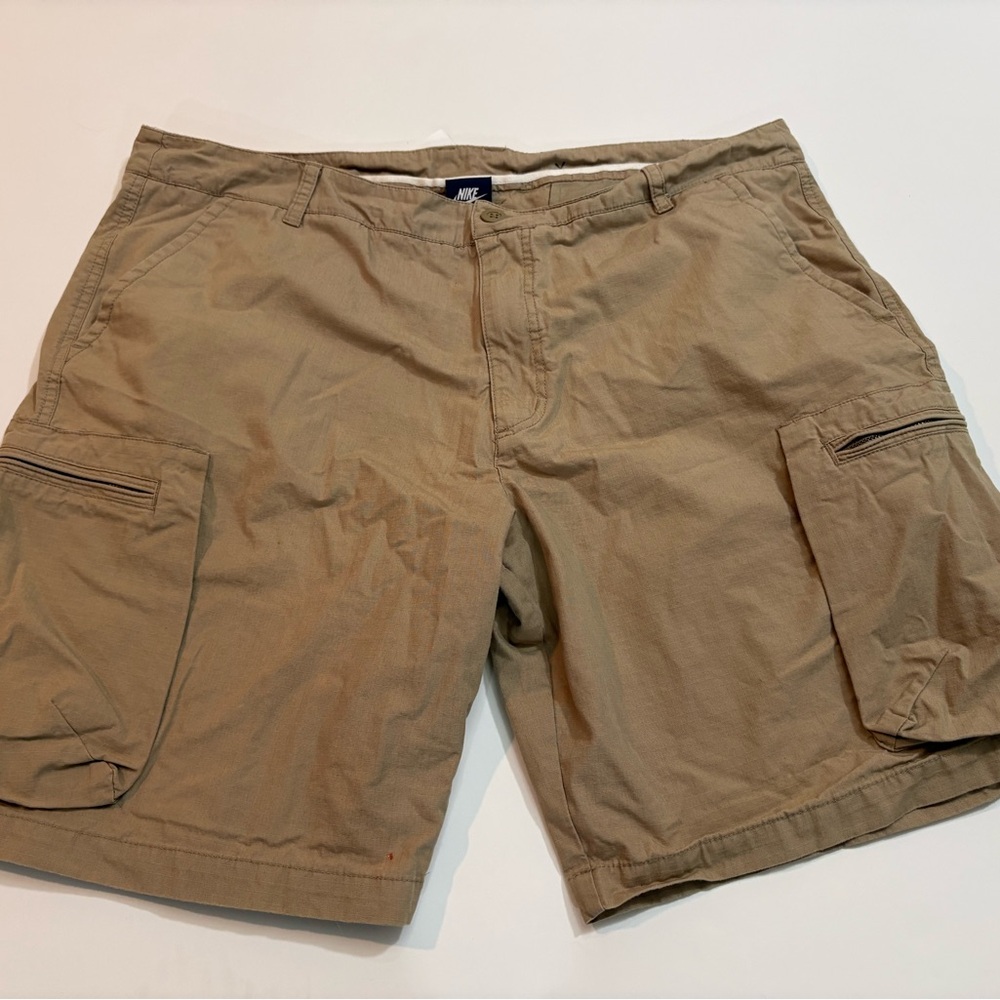 Nike Men's Khaki Cargo Shorts | Size 40 | 6 pockets | Vintage